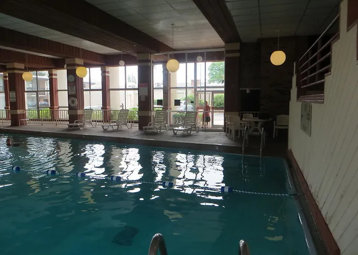 Rodeway Skokie 2*