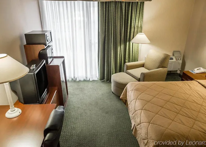 Rodeway Skokie Hotel